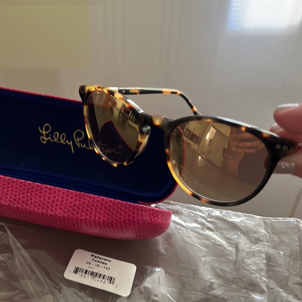 NWT Lilly Pulitzer Palermo Tortoise Sunglasses